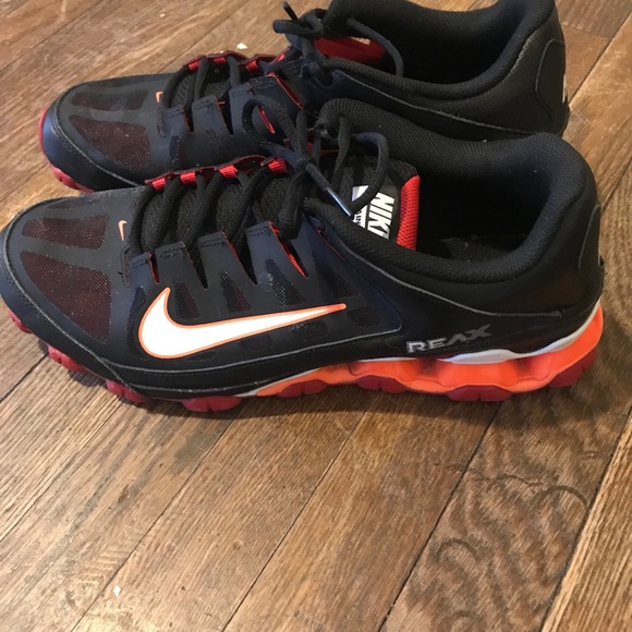 Nikes - Picture 4 of 5